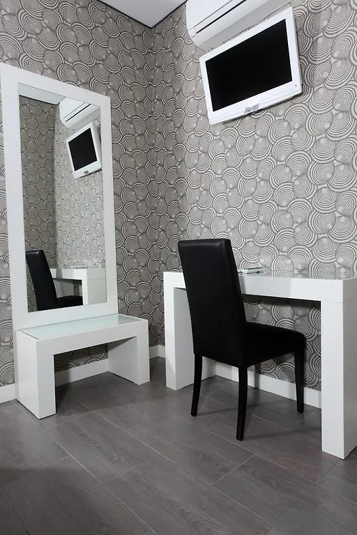 **  Hotel Nardizzi Americana Rom Italien