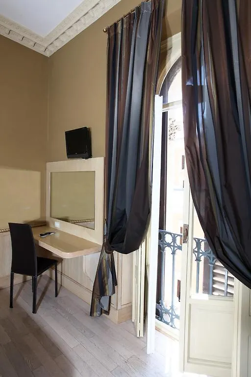 **  Hotel Nardizzi Americana Rom Italien